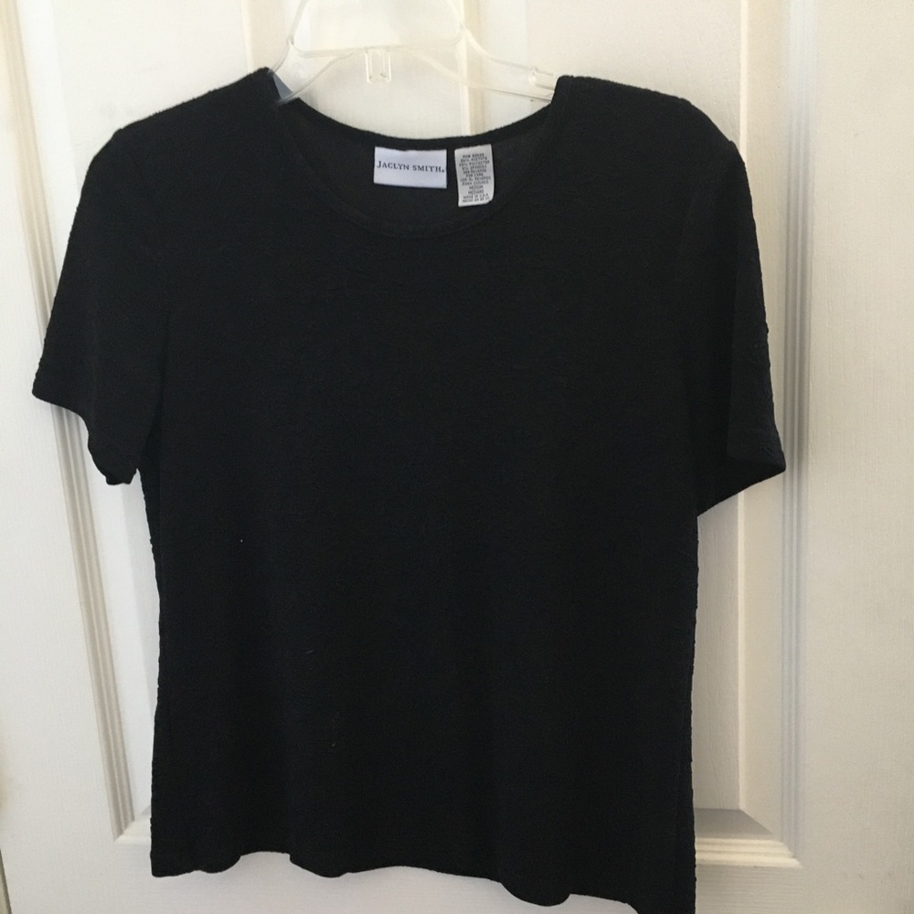 FINAL MARKDOWN Detailed jaclyn smith top medium